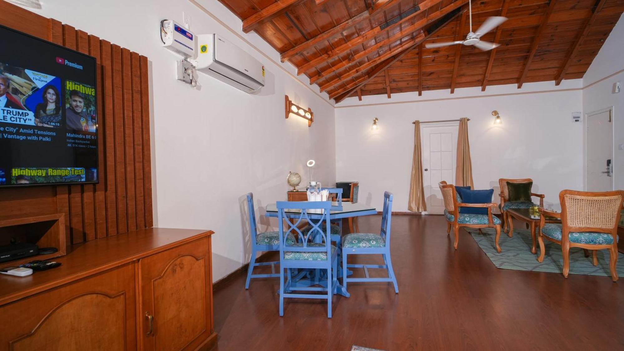 Neelesh Inn- A Luxury Lake View Hotel- 20 Kms From Nainital Bhīm Tāl Екстериор снимка