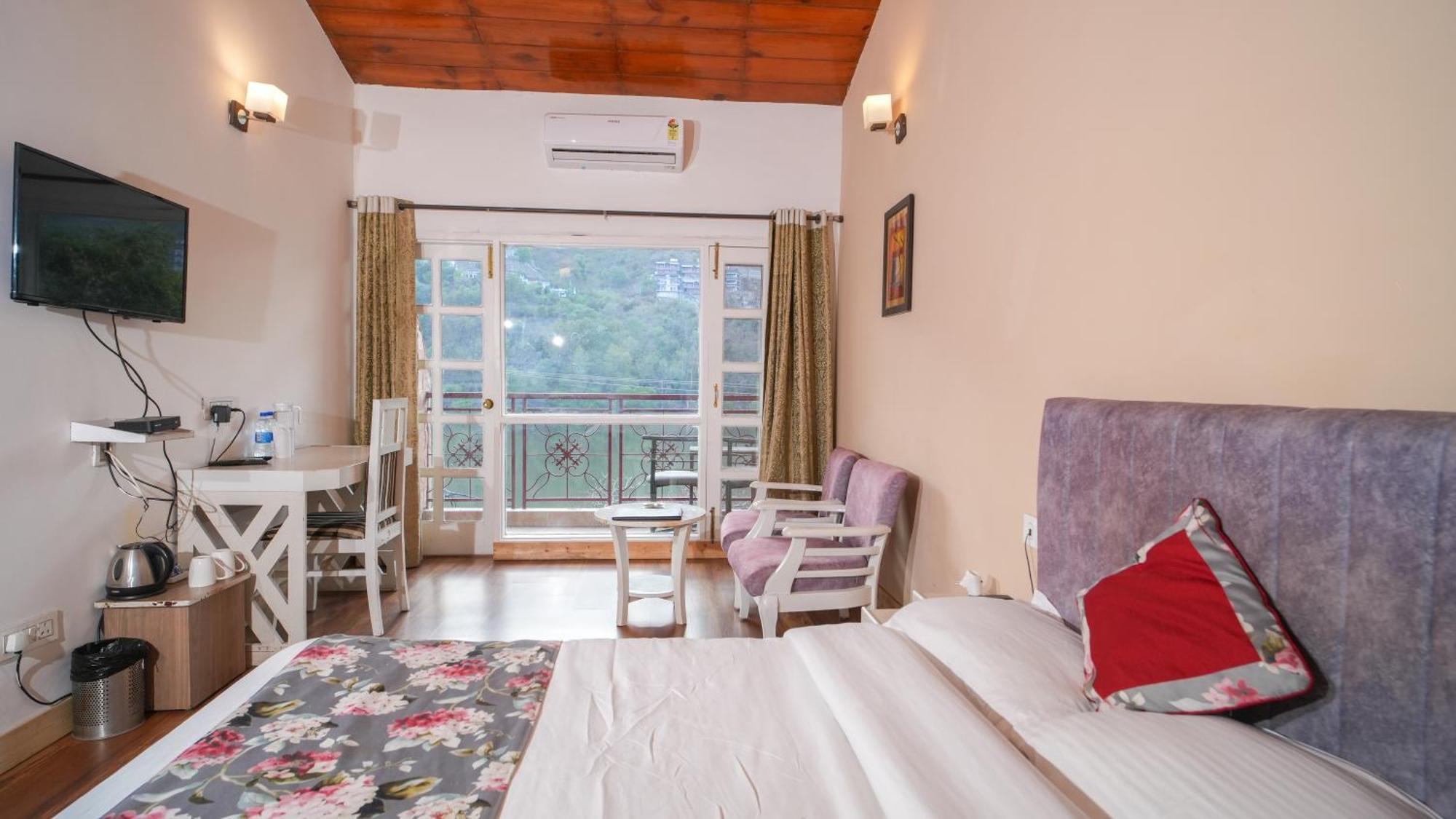 Neelesh Inn- A Luxury Lake View Hotel- 20 Kms From Nainital Bhīm Tāl Екстериор снимка